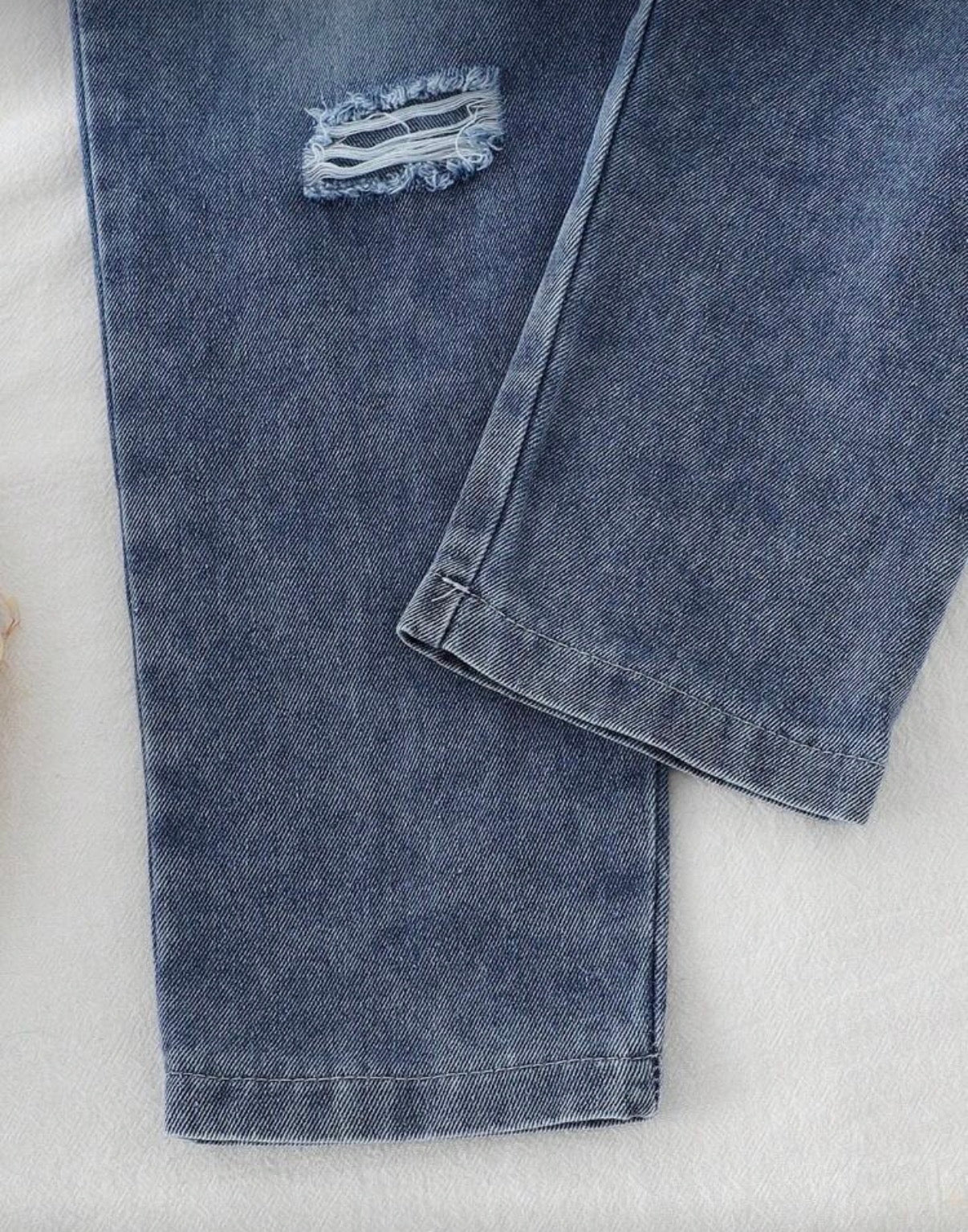 2 Pcs Set ( Sweatshirt & Jeans